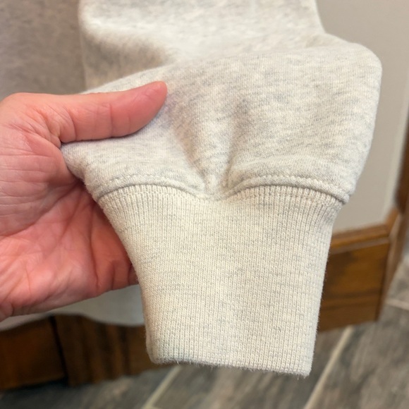 Abercrombie 'Go Team' Women’s Gray Sweatshirt, XS, EUC - Picture 7 of 9